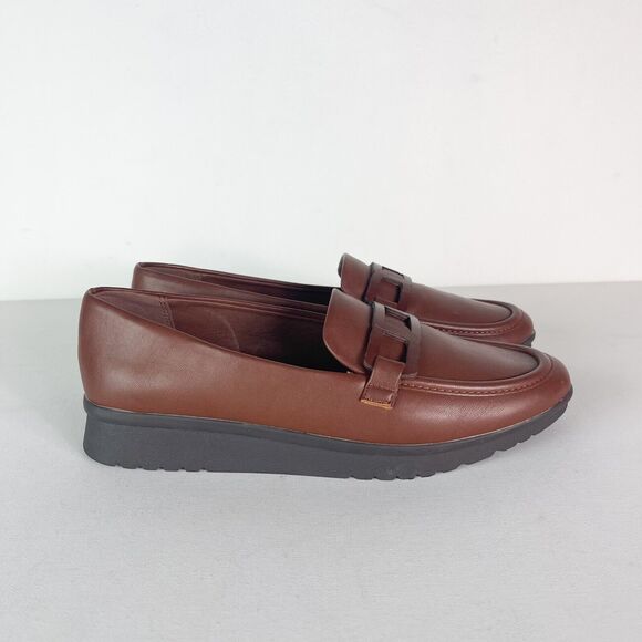 Baretraps NWOB Women's Brown Addison Slip On Loafer Size 7 - Picture 1 of 8